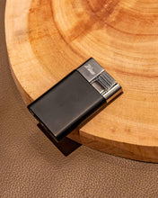 
                      
                        Load image into Gallery viewer, Zino ZS Jet Flame Lighter
                      
                    