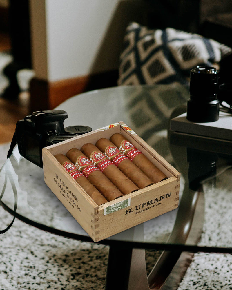 H. Upmann Magnum 54