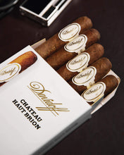 
                      
                        画像をギャラリービューアに読み込む, Davidoff Château Haut-Brion (Vintage Cuban) (5 cigars/ pack)
                      
                    