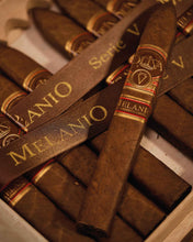 
                      
                        画像をギャラリービューアに読み込む, Oliva Serie V Melanio Torpedo
                      
                    