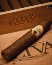 
                      
                        Load image into Gallery viewer, Oliva Serie O Robusto
                      
                    