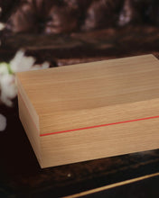 
                      
                        Load image into Gallery viewer, Zino Z80 Humidor (70 - 80 Cigars)
                      
                    