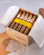 
                      
                        Load image into Gallery viewer, H. Upmann Connoisseur A
                      
                    