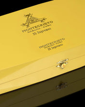 
                      
                        Load image into Gallery viewer, Montecristo Supremos Edición Limitada 2019
                      
                    
