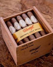 
                      
                        Load image into Gallery viewer, Davidoff Château Haut-Brion (Vintage Cuban)
                      
                    