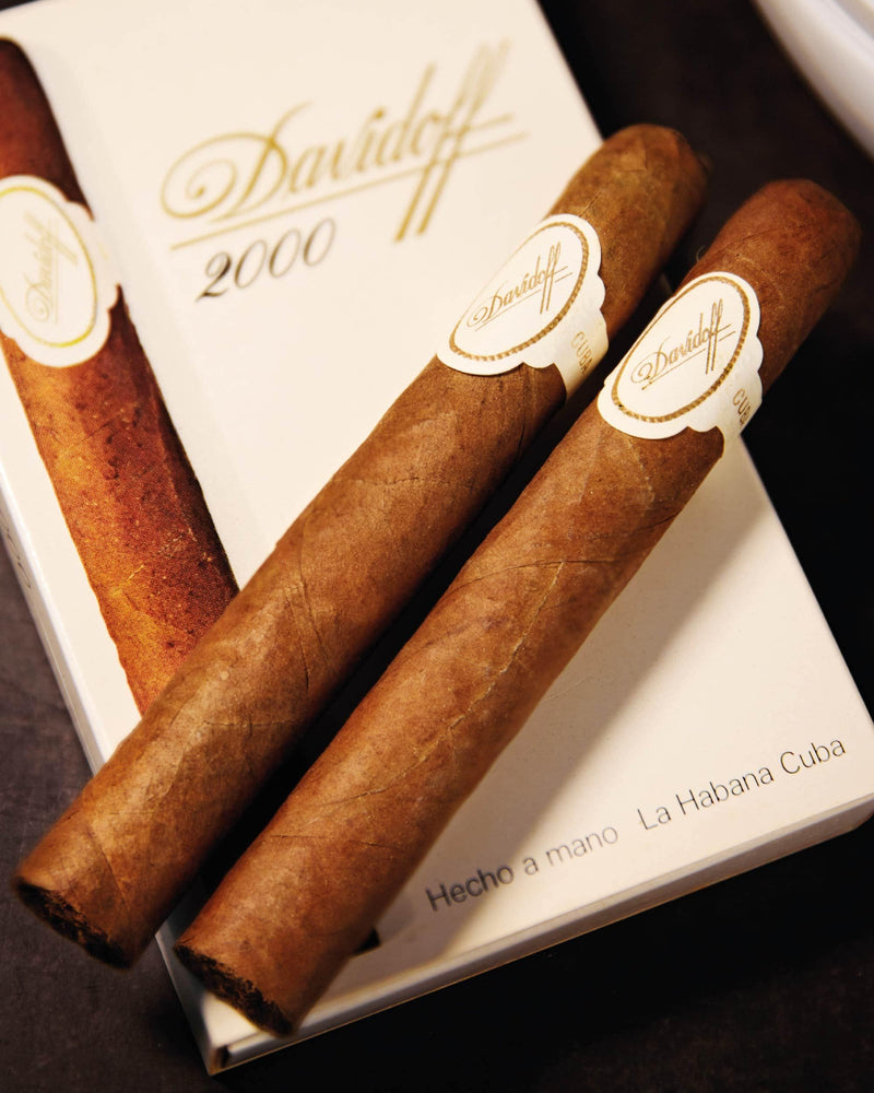 Davidoff 2000 (Vintage Cuban) (5 Cigars/pack)