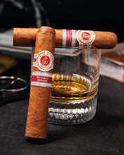 
                      
                        Load image into Gallery viewer, La Flor de Cano Mágicos Edición Regional España 2018
                      
                    