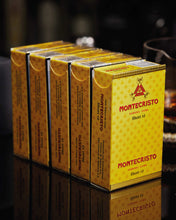 
                      
                        將圖片載入圖庫檢視器 Montecristo Short
                      
                    