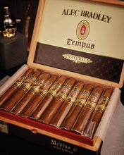 
                      
                        Load image into Gallery viewer, Alec Bradley Tempus Natural Medius 6
                      
                    