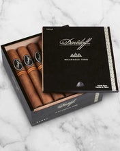 
                      
                        Load image into Gallery viewer, Davidoff Nicaragua Toro
                      
                    