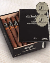 
                      
                        Load image into Gallery viewer, Davidoff Nicaragua Diadema
                      
                    