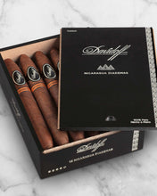 
                      
                        Load image into Gallery viewer, Davidoff Nicaragua Diadema
                      
                    