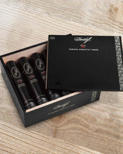 
                      
                        Load image into Gallery viewer, Davidoff Yamasá Robusto (Tubos)
                      
                    
