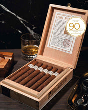 
                      
                        Load image into Gallery viewer, Drew Estate Liga Privada T52 Toro
                      
                    
