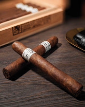
                      
                        Load image into Gallery viewer, Drew Estate Liga Privada No. 9 Toro
                      
                    