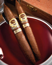 
                      
                        Load image into Gallery viewer, Padron 1926 80 Years Natural
                      
                    
