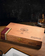 
                      
                        Load image into Gallery viewer, Padron 1926 No. 2 Natural
                      
                    