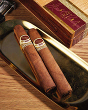 
                      
                        Load image into Gallery viewer, Padron 1926 No.47 Natural
                      
                    