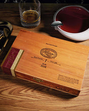 
                      
                        Load image into Gallery viewer, Padron 1926 No.47 Natural
                      
                    