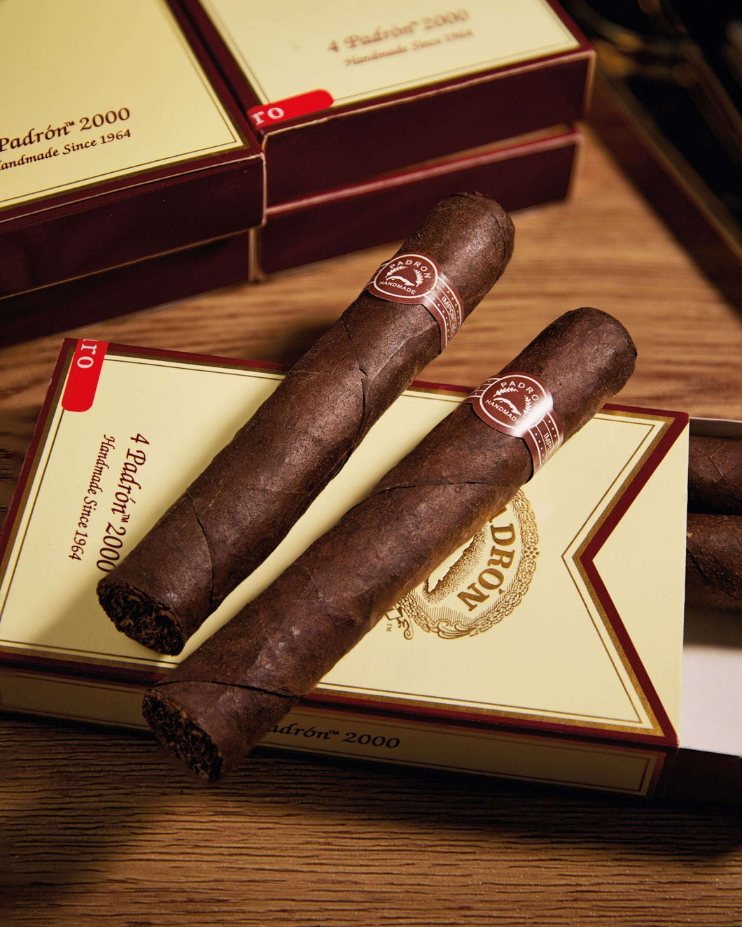 Padron 2000 Maduro (5 x 4 Cigars)