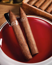
                      
                        Load image into Gallery viewer, Padron 6000 Natural
                      
                    