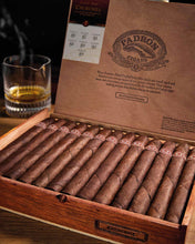 
                      
                        Load image into Gallery viewer, Padron Churchill Maduro
                      
                    