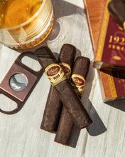 
                      
                        Load image into Gallery viewer, Padron 1926 No. 35 Maduro
                      
                    