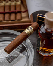 
                      
                        Load image into Gallery viewer, Padron 1964 Anniversary Principe Natural
                      
                    