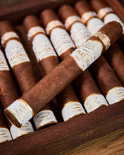
                      
                        Load image into Gallery viewer, Plasencia Reserva Original Toro
                      
                    