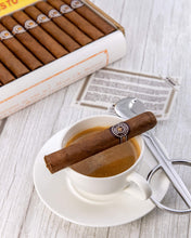 
                      
                        Load image into Gallery viewer, Montecristo No. 5
                      
                    