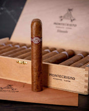 
                      
                        Load image into Gallery viewer, Montecristo Edmundos (2011 Vintage)
                      
                    