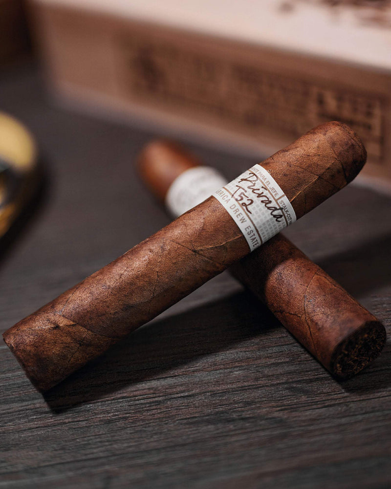 Drew Estate Liga Privada T52 Robusto