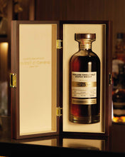 
                      
                        Load image into Gallery viewer, Macallan 25 Year Old 1991 Davidoff of Geneva Exclusive
                      
                    