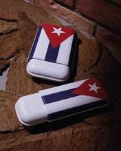 
                      
                        Load image into Gallery viewer, Elie Bleu Cuban Flag Leather Cigar Case
                      
                    