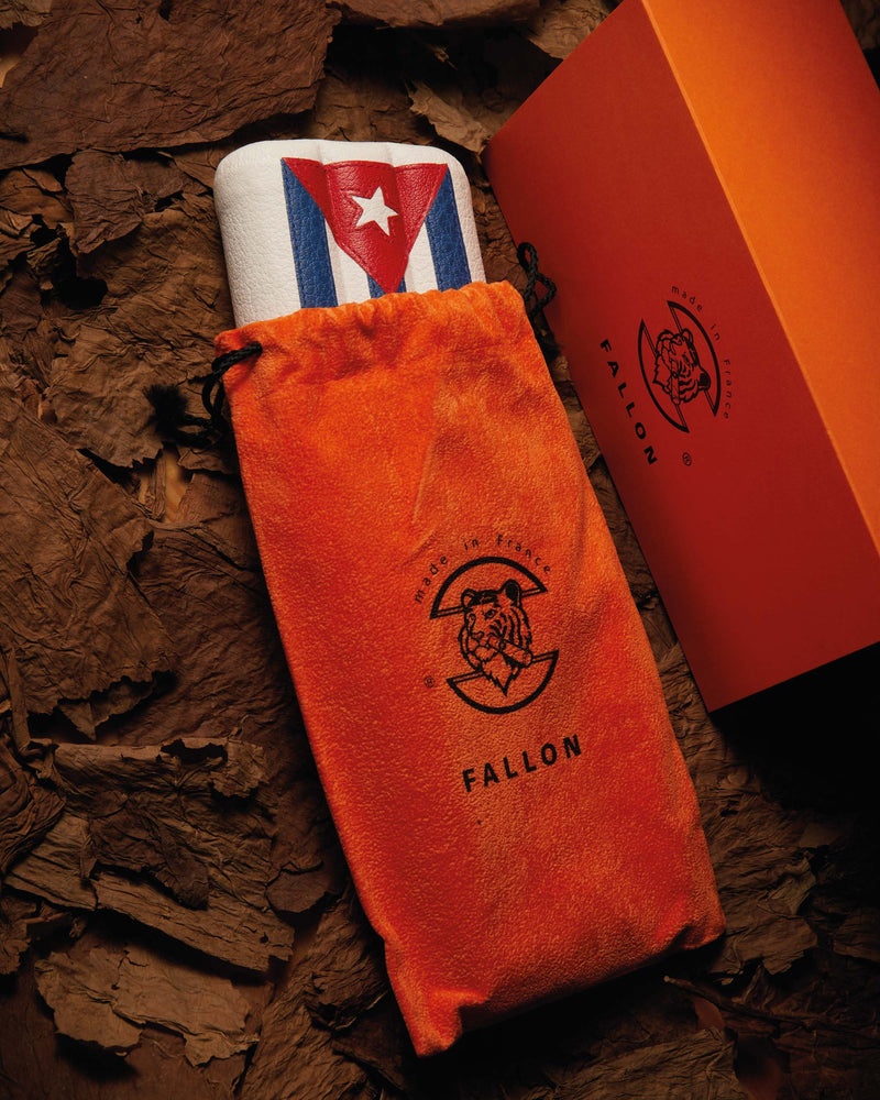 Fallon NIXES CUBA 2 Cuba Flag Buffalo Cigar Case (3 Cigars)